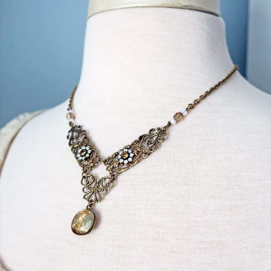 Regency Romance Necklace - Afternoon Tea