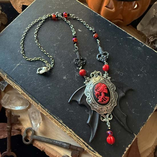 Queen Akasha Necklace - red with antique silver