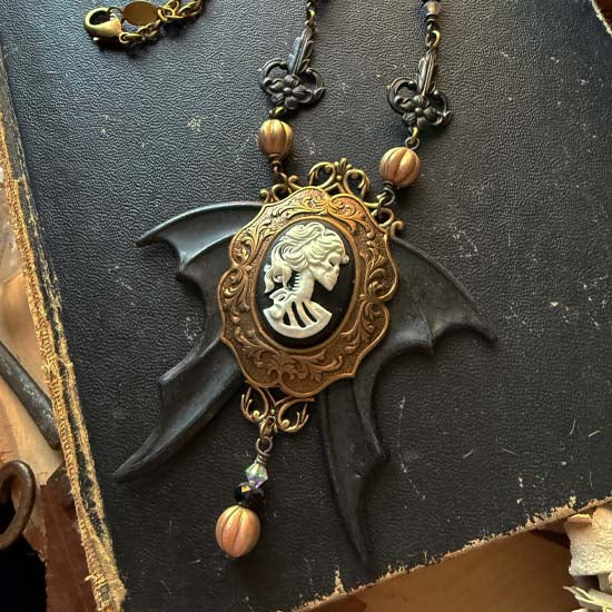 Queen Akasha Necklace - white with antique brass
