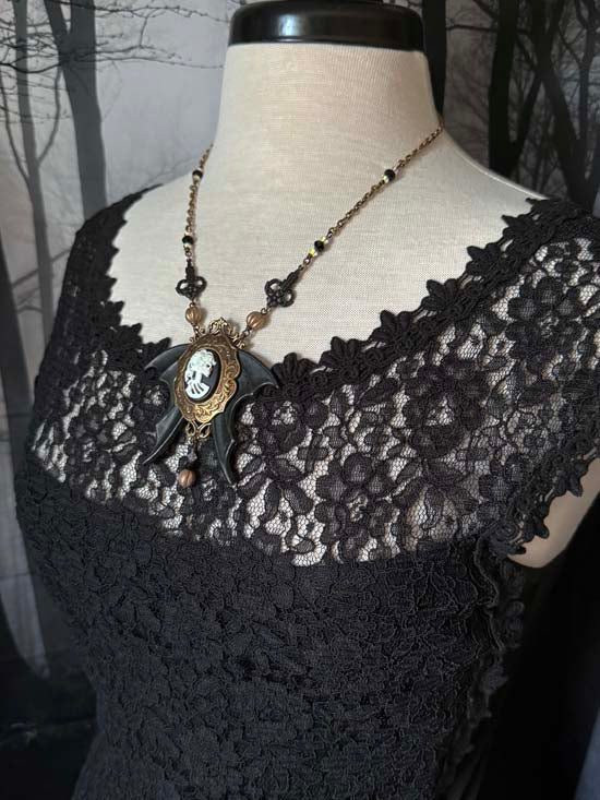 Queen Akasha Necklace - white with antique brass