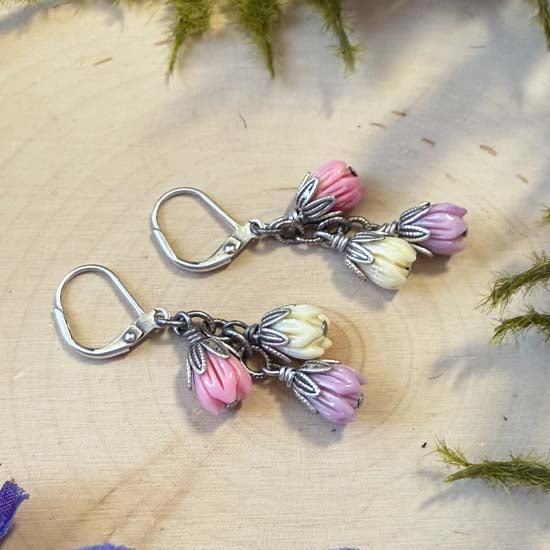 BEAUTIFUL BLOOMS Earrings - antique silver
