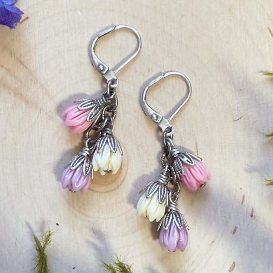 BEAUTIFUL BLOOMS Earrings - antique silver