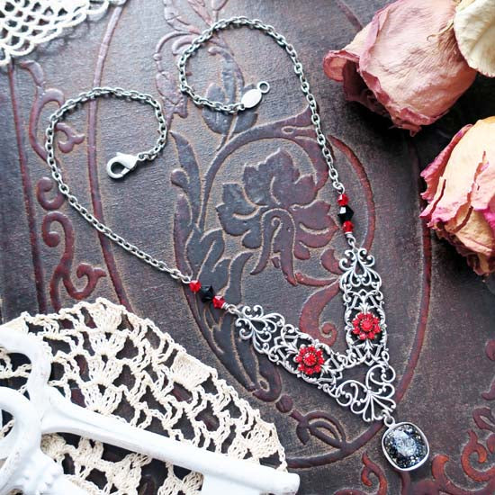 BELLA Regency Romance Necklace