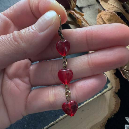 CASCADING HEARTS Earrings - antique brass