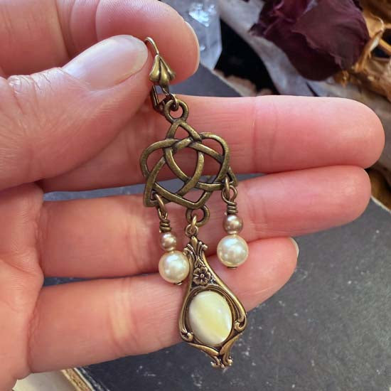 Celtic Dangles Earrings - Mother of Pearl