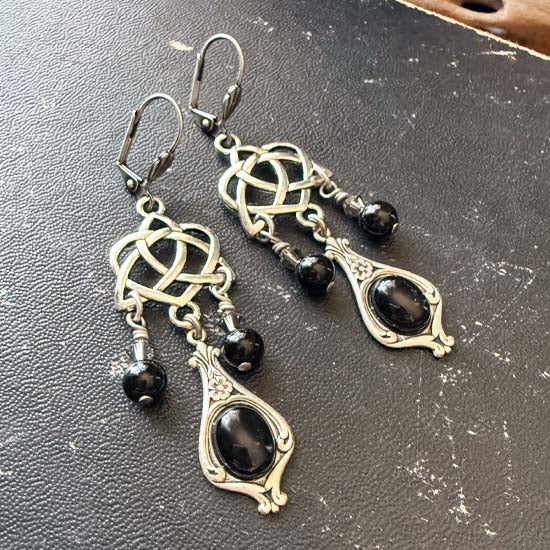 Celtic Dangles Earrings - Onyx