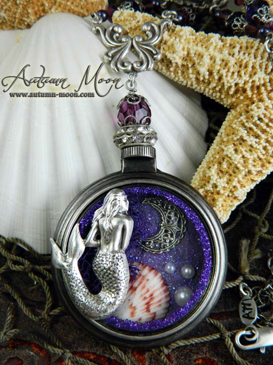 DARK BEACH Necklace