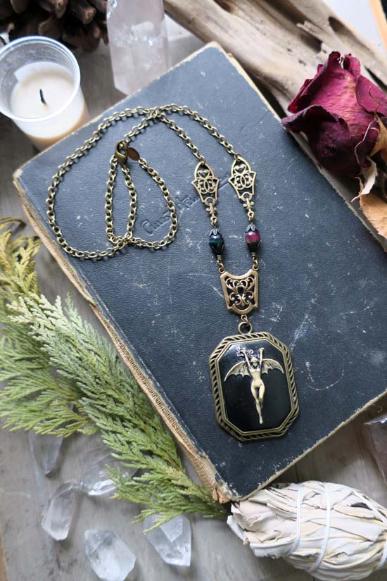 Darkness Falls Necklace