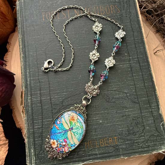 DRAGONFLY Necklace - A