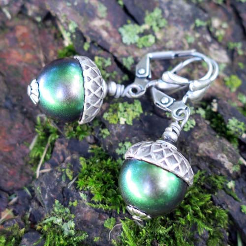 Elven Oak Earrings - aged silver -