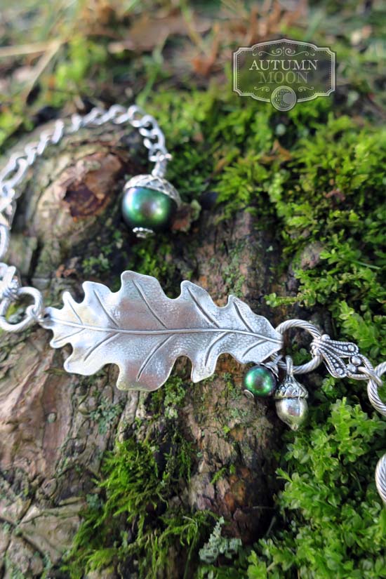 Elven Oak Bracelet - aged silver -