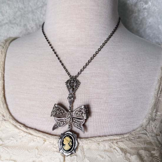 FLORAL BOW Necklace with Maiden cameo - antique silver