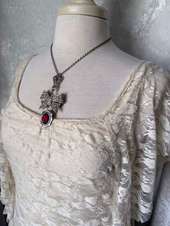 FLORAL BOW Necklace with Red Rose cameo - antique silver