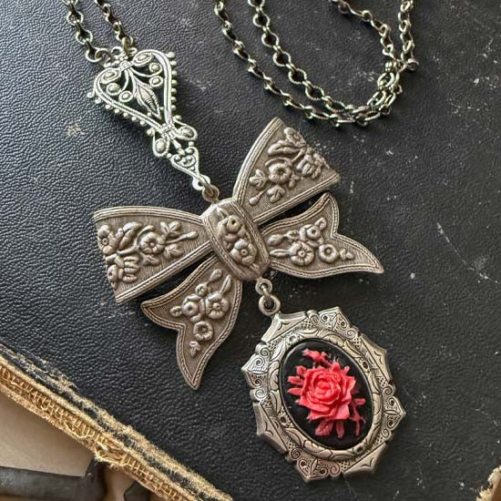 FLORAL BOW Necklace with Red Rose cameo - antique silver