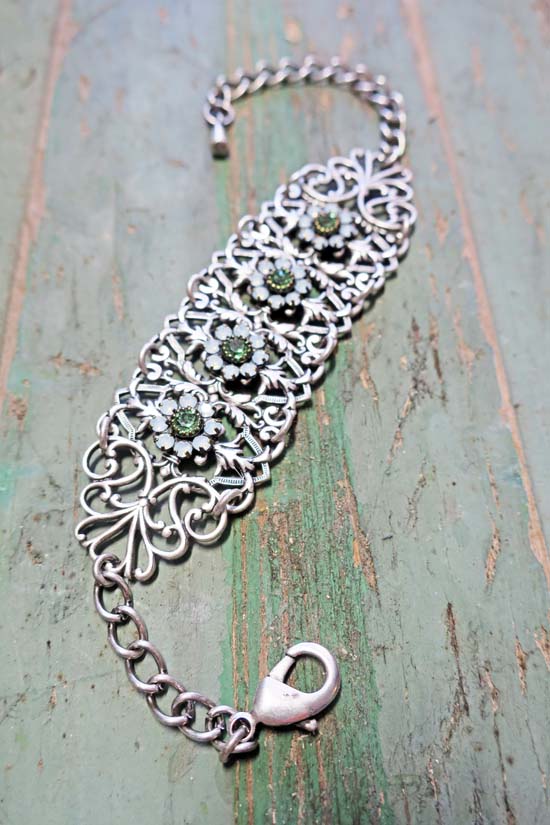 GLAWAY GARDEN Regency Romance Bracelet