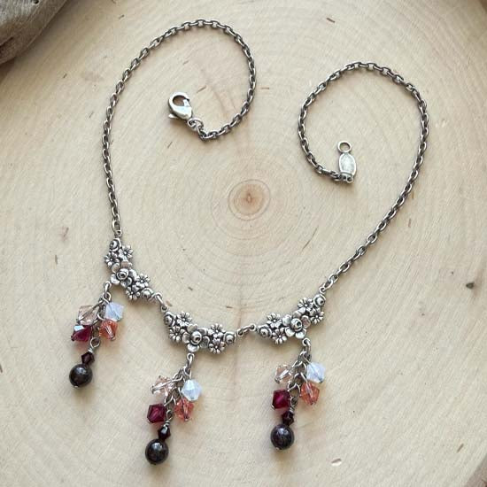 GARNET GARDEN Necklace