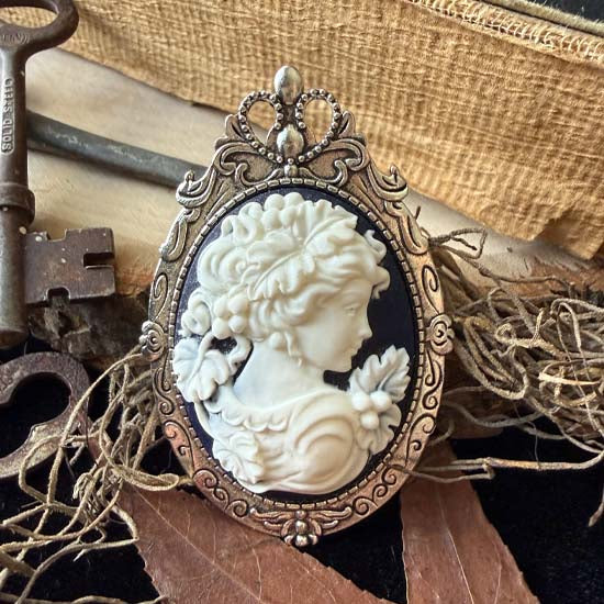 GREEK GODDESS Brooch