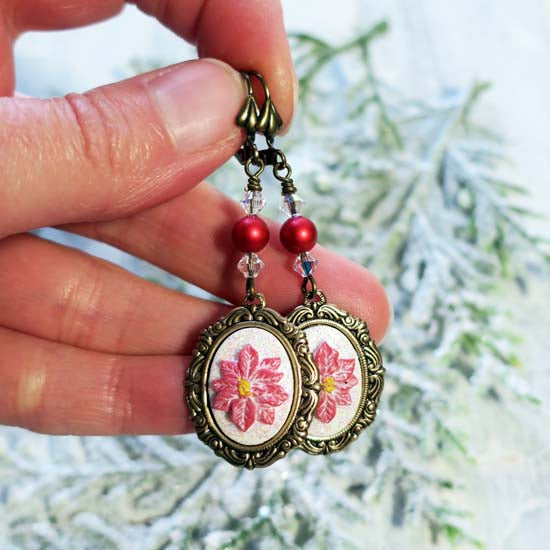Ice Crystals Poinsettia - Earrings