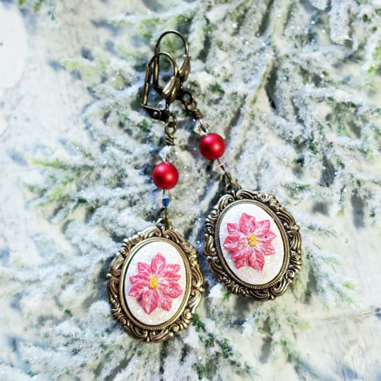 Ice Crystals Poinsettia - Earrings