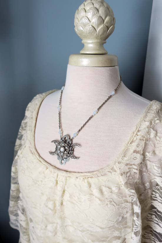ICLYN GODDESS Triple Moon Necklace - Opalite