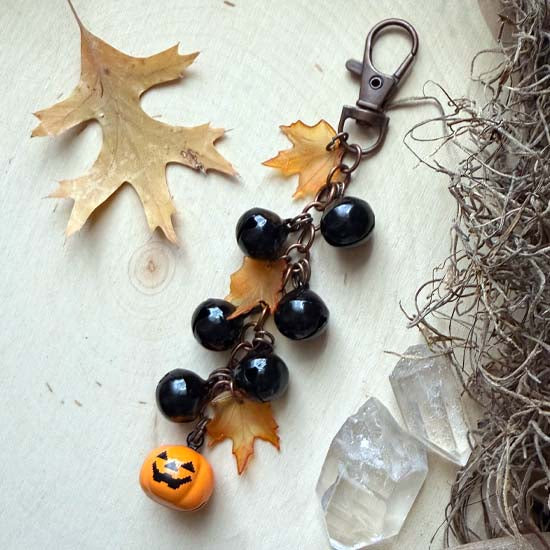 GARB CHARM - Happy Halloween