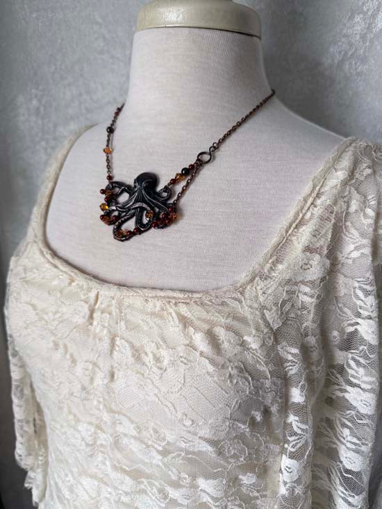 KRYSTAL KRAKEN Necklace - Autumn