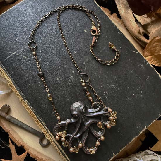 KRYSTAL KRAKEN Necklace - Mocha