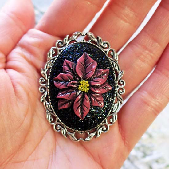 Mauve Poinsettia - Brooch
