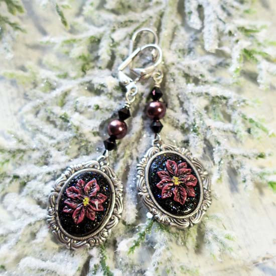 Mauve Poinsettia - Earrings