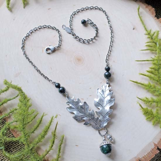 Oak + Acorn *May/Emerald* - necklace
