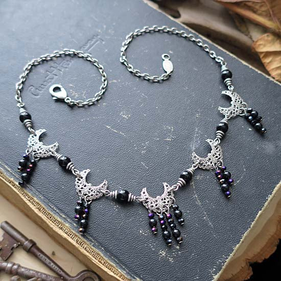 MOON MAIDEN Necklace - silver with Onyx