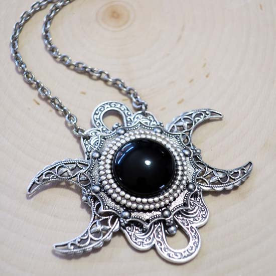 NYX Triple Moon Necklace - Onyx