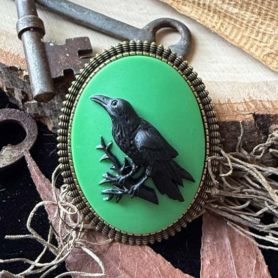RAVEN Brooch - green