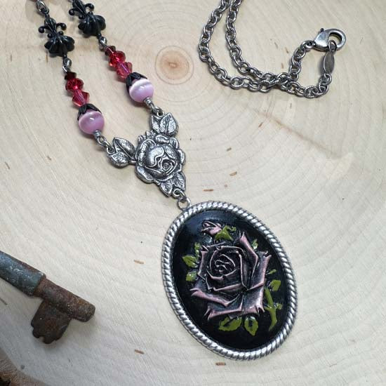 ROSE GARDEN Necklace