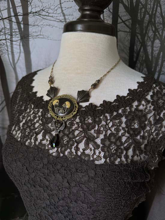 SKELE-TWINS - Two Headed Skeleton Necklace