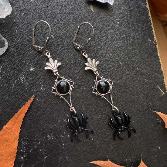SPIDER QUEEN earrings - Black Onyx