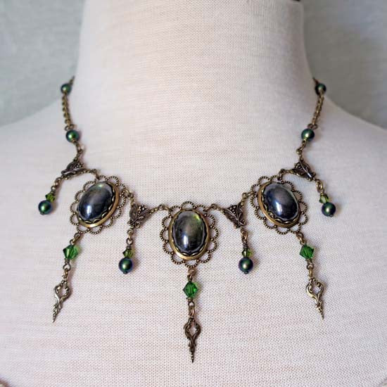 THEODORA Necklace - brass with green