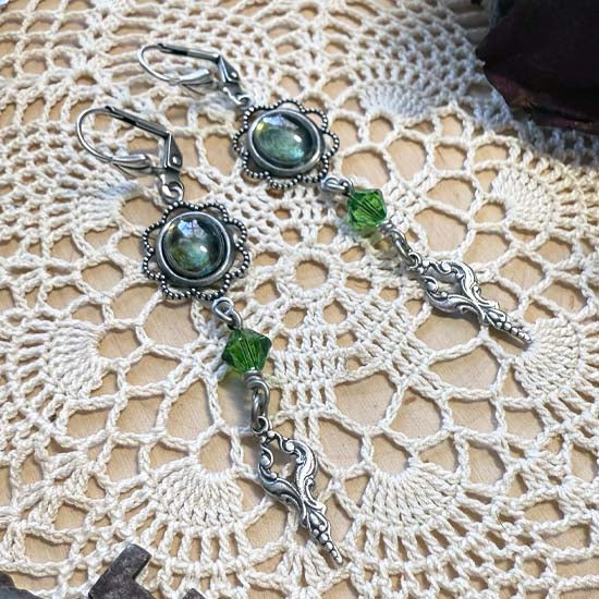 THEODORA Earrings - silver with green