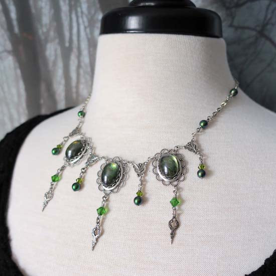THEODORA Necklace - silver with green
