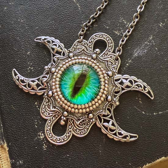 THE SEER Triple Moon Necklace - green-blue eye