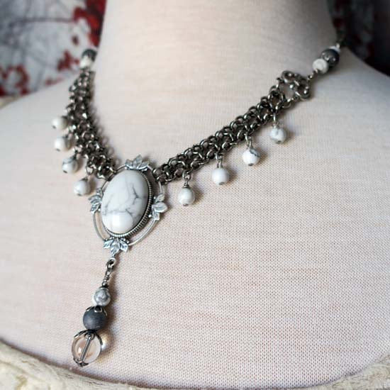THE VISIONARY Statement Necklace with White Howlite Stones