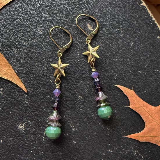 WITCH STAR earrings - antique brass