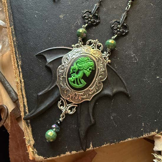 Queen Akasha Necklace - green with antique silver