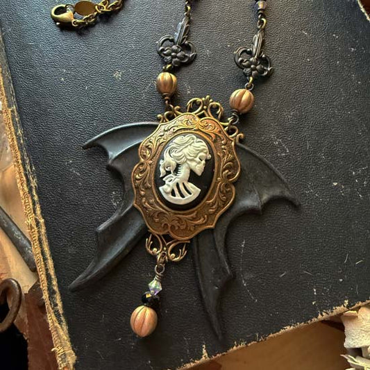 Queen Akasha Necklace - white with antique brass