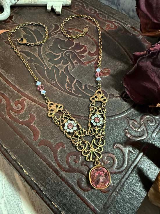 AMELIA Regency Romance Necklace