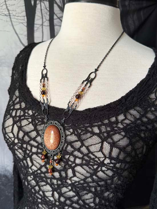 AUTUMN WITCH Necklace