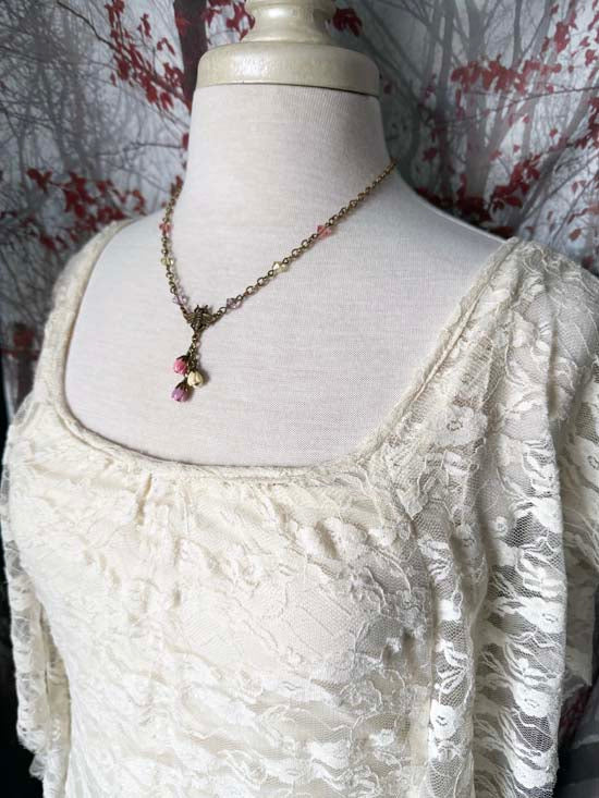 BEAUTIFUL BLOOMS Necklace - antique brass