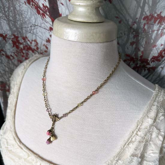 BEAUTIFUL BLOOMS Necklace - antique brass