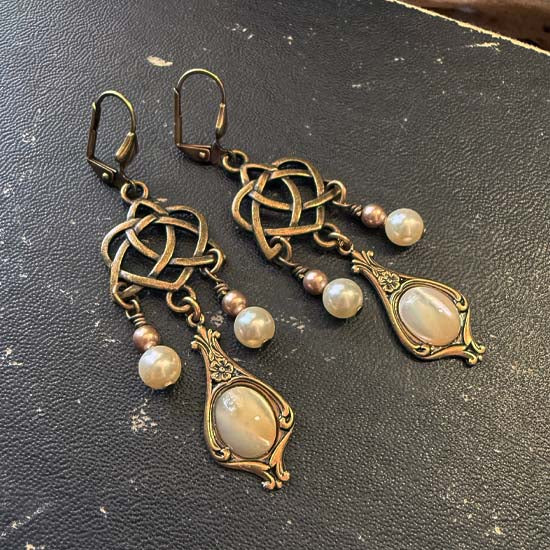 Celtic Dangles Earrings - Mother of Pearl