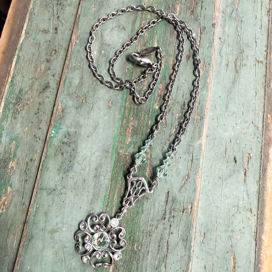 TULI FOG Crystal Clover Necklace